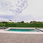 Holliday Villa *