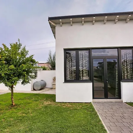 Villa Holliday Tirana