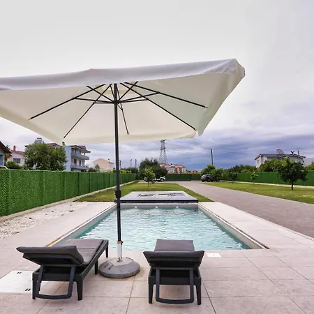 Holliday Villa Tirana