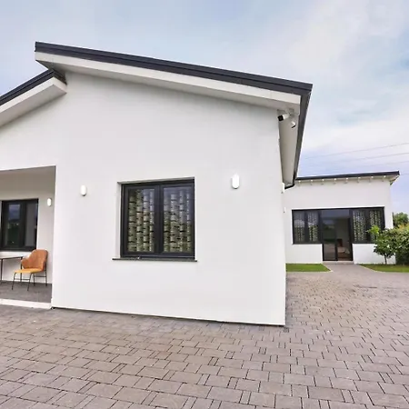 Villa Holliday Tirana